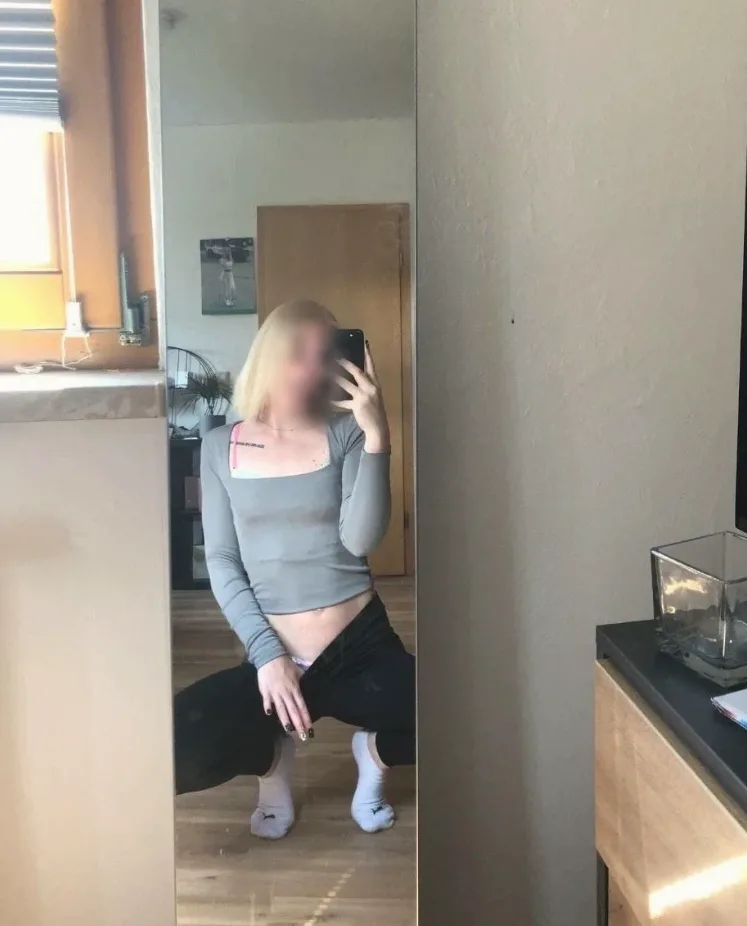 Dilara, 23