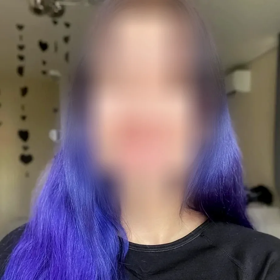 Luisa, 26